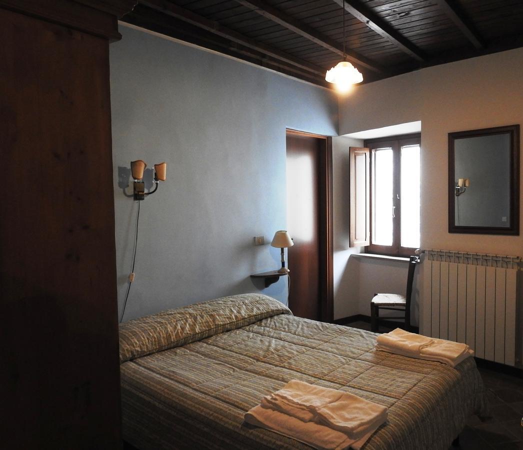 Locanda Il Falco Nero Fumone Exterior foto