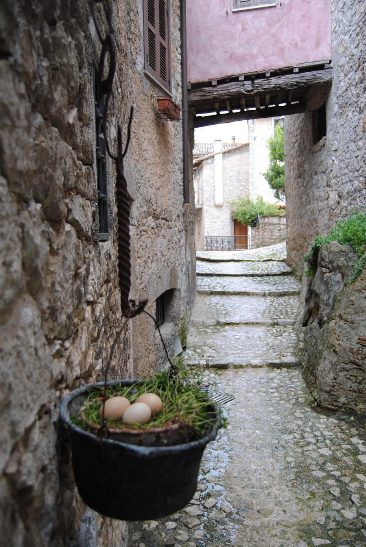 Locanda Il Falco Nero Fumone Exterior foto
