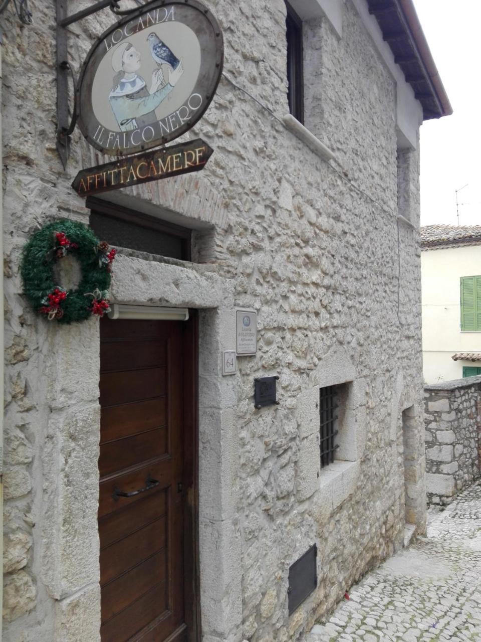 Locanda Il Falco Nero Fumone Exterior foto